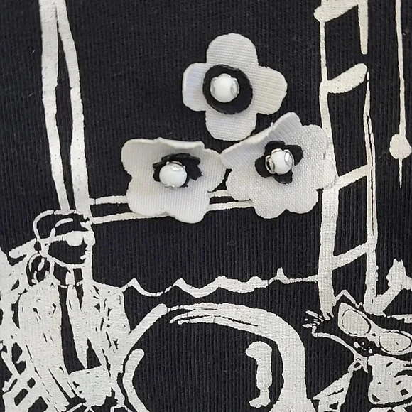 Karl Lagerfeld Paris Cafe T-Shirt - Picture 3 of 12